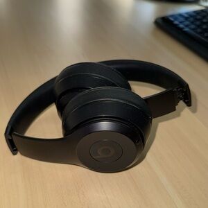 Beats Solo3 Wireless headphones